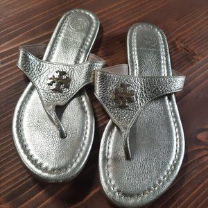 Tory Burch Everly Flat Thong Flip Flop 6.5 GOLD